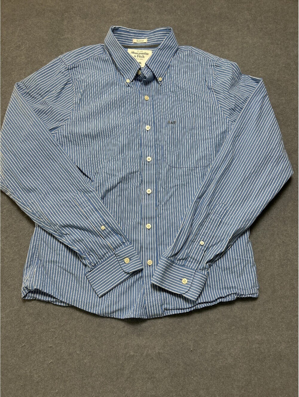 Abercrombie & Fitch Muscle Fit Mens XXL Blue White Striped Button Shirt Oxford